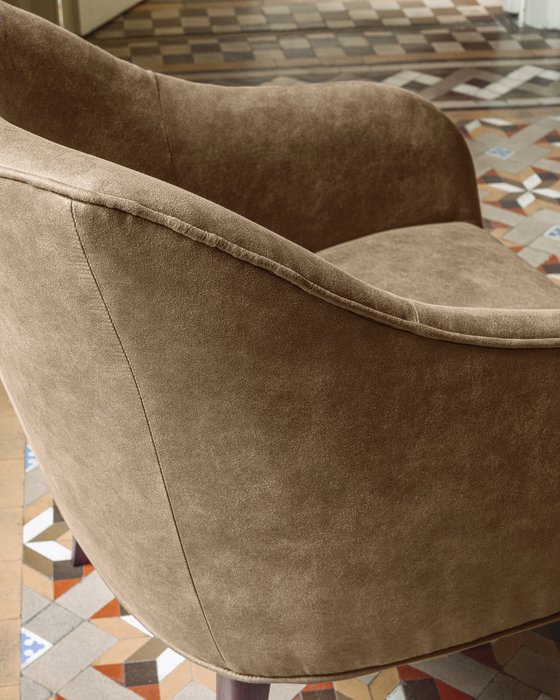 Кресло Lobby коричневого цвета - лучшие Интерьерные кресла в INMYROOM