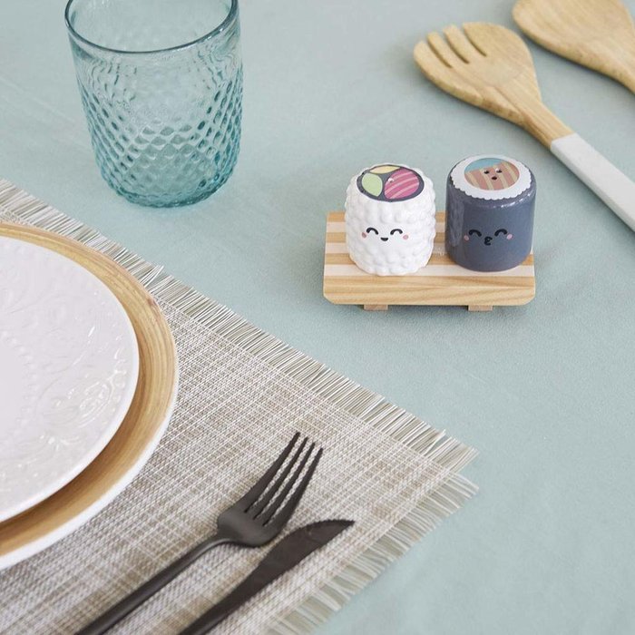 Солонка и перечница Sushi серо-белого цвета - лучшие Емкости для хранения в INMYROOM
