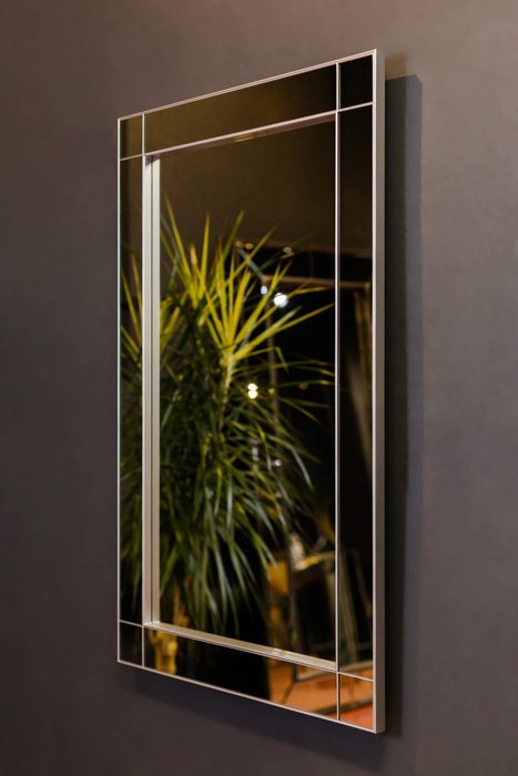 Зеркало настенное Alterna серого цвета - лучшие Настенные зеркала в INMYROOM