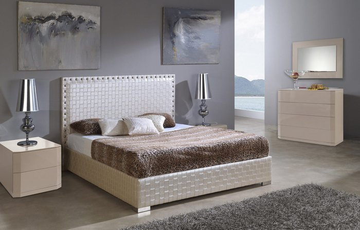 Кровать MANHATTAN с высоким изголовьем 160x200 см - купить Кровати для спальни по цене 113714.0