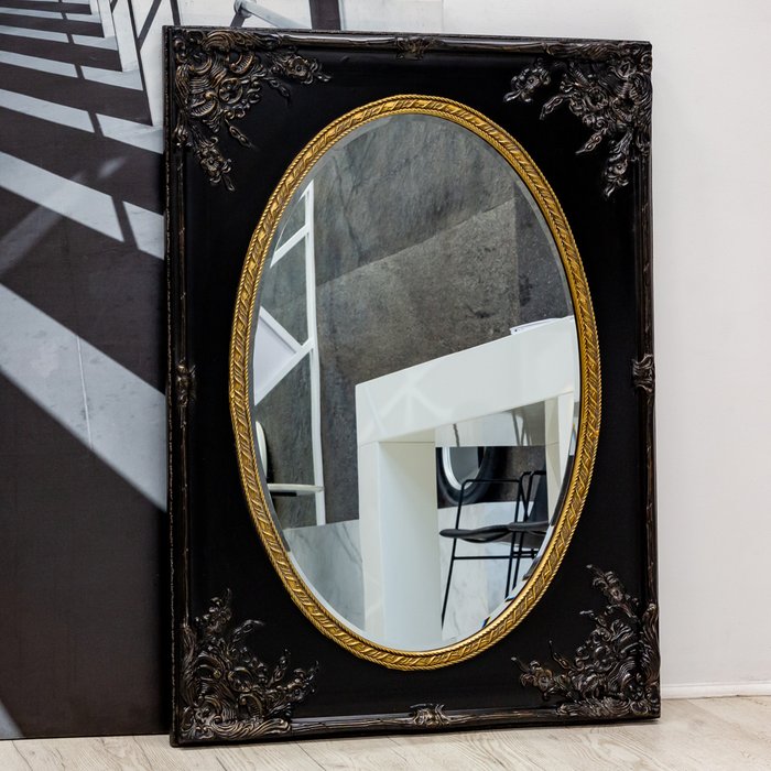 Зеркало настенное Орели в раме черного цвета с эффектом патины - лучшие Настенные зеркала в INMYROOM