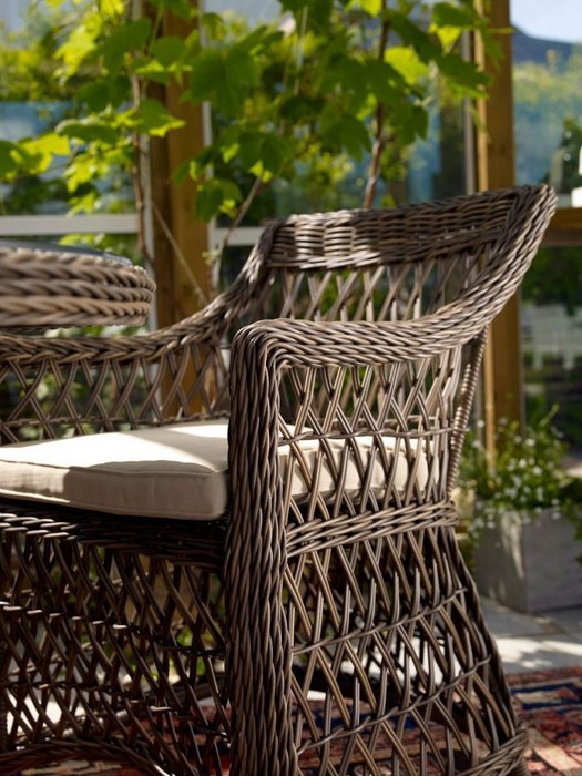 Кресло плетеное Beatrice коричневого цвета  - купить Садовые кресла по цене 39750.0