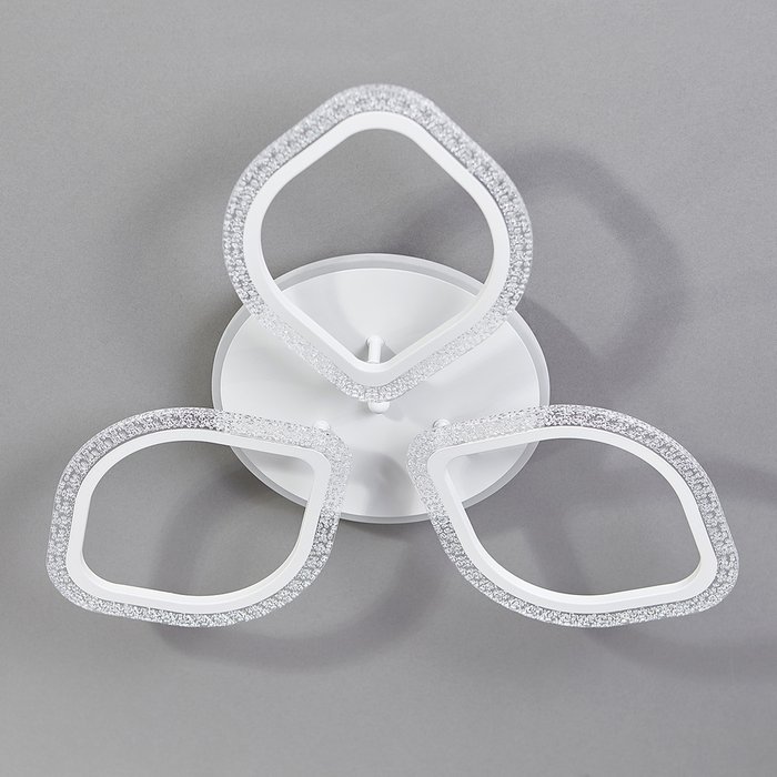 Потолочная люстра Bubble 10251/3LED BL (акрил, цвет белый) - купить Потолочные люстры по цене 4850.0 Потолочная люстра Bubble 10251/3LED BL (акрил, цвет белый) - купить Потолочные люстры по цене 4850.0