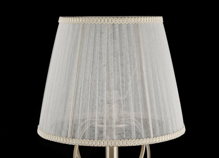 Настольная лампа Simone с абажуром кремового цвета - лучшие Настольные лампы в INMYROOM