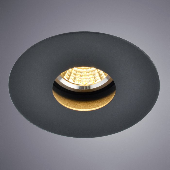 Встраиваемый светильник черного цвета - купить Встраиваемые споты по цене 290.0