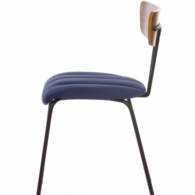 Стул Apel с синим сидением - купить Обеденные стулья по цене 14008.0