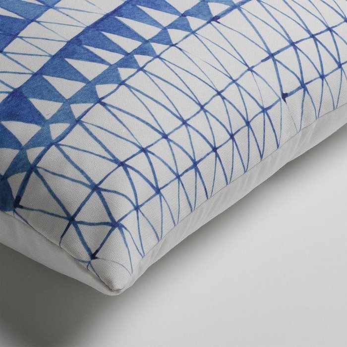 Чехол для декоративной подушки Greece синего цвета - лучшие Декоративные подушки в INMYROOM
