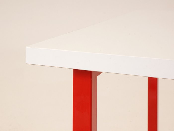Стол Board с белой столешницей - лучшие Письменные столы в INMYROOM