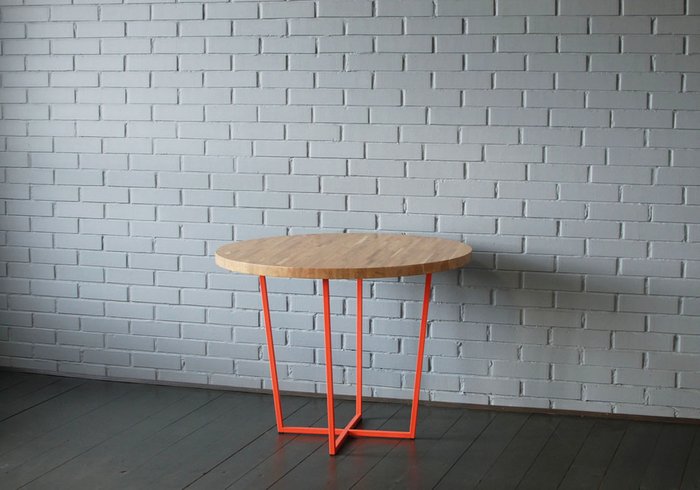 Обеденный стол Oak Round коричнево-оранжевого цвета