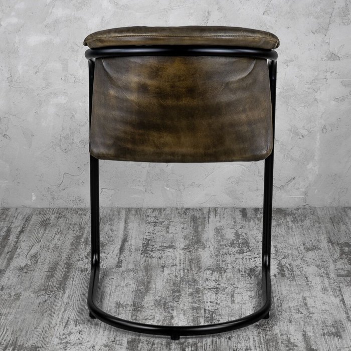 Стул коричневого цвета с металлическим каркасом - купить Обеденные стулья по цене 19600.0