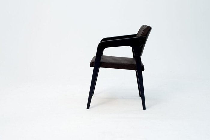 Стул-кресло Шадди черно-коричневого цвета - лучшие Обеденные стулья в INMYROOM