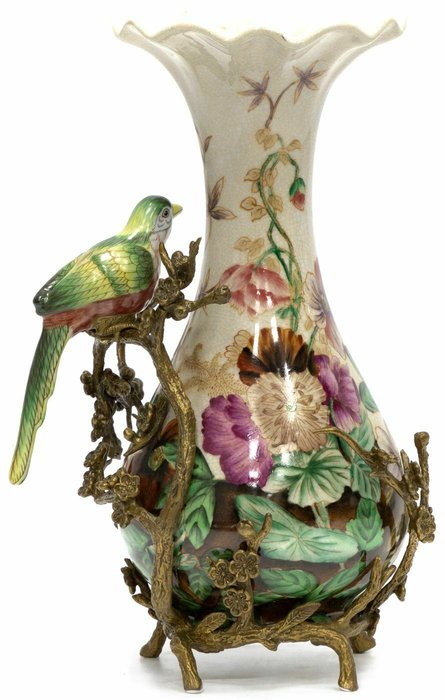 Фарфоровая ваза с птичкой бежево-зеленого цвета - лучшие Вазы  в INMYROOM