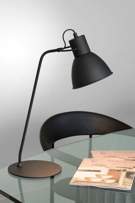 Настольная лампа Shadi черного цвета - купить Настольные лампы по цене 13648.0