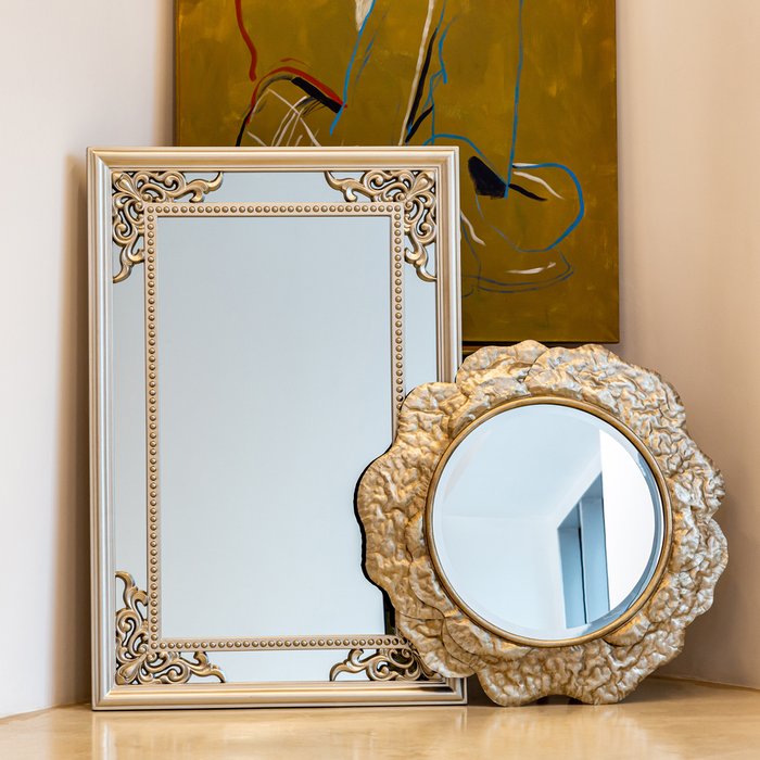 Настенное зеркало Лалик в серебряной раме - купить Настенные зеркала по цене 30500.0