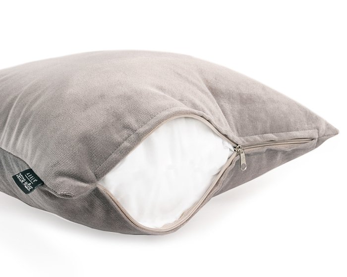 Декоративная подушка Lecco Ash серого цвета - лучшие Декоративные подушки в INMYROOM