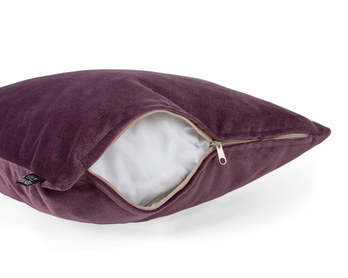 Декоративная подушка Lecco Plum из полиэстера - лучшие Декоративные подушки в INMYROOM Декоративная подушка Lecco Plum из полиэстера - лучшие Декоративные подушки в INMYROOM