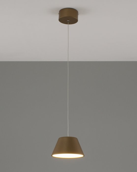 Подвесной светодиодный светильник Atla коричневого цвета - купить Подвесные светильники по цене 5590.0