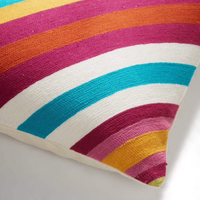 Чехол для декоративной подушки Tip с полосатым принтом - купить Декоративные подушки по цене 4190.0