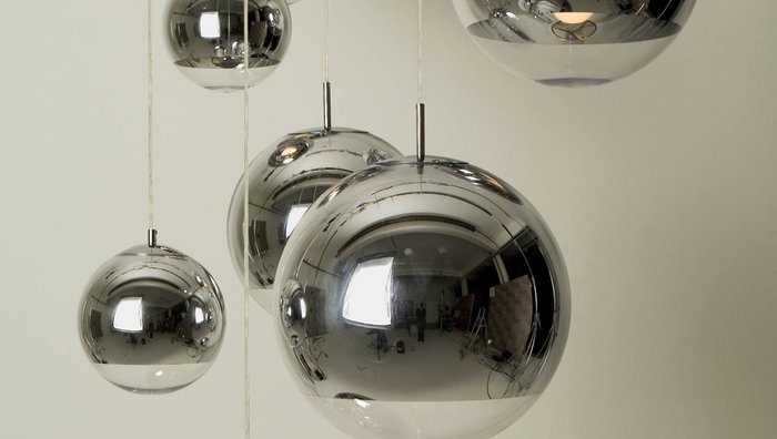 Подвесной светильник Tom Dixon Mirror Ball из металла в виде зеркального шара - купить Подвесные светильники по цене 40380.0 Подвесной светильник Tom Dixon Mirror Ball из металла в виде зеркального шара - купить Подвесные светильники по цене 40380.0