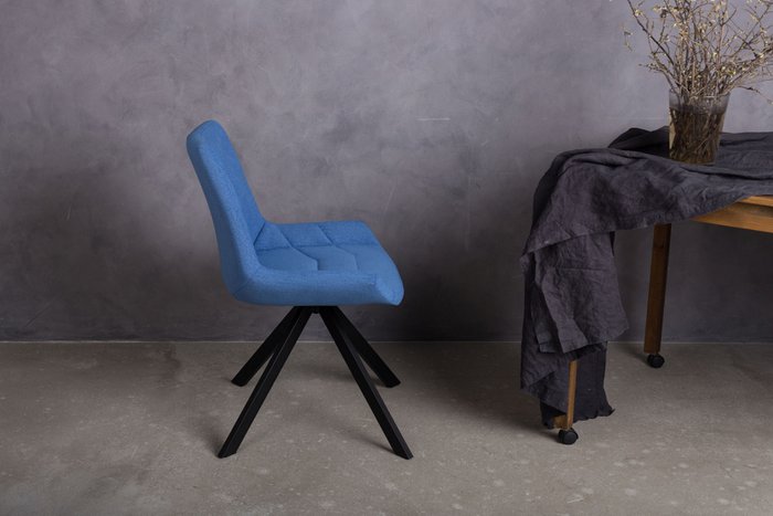 Стул Nembus синего цвета с черными ножками - лучшие Обеденные стулья в INMYROOM