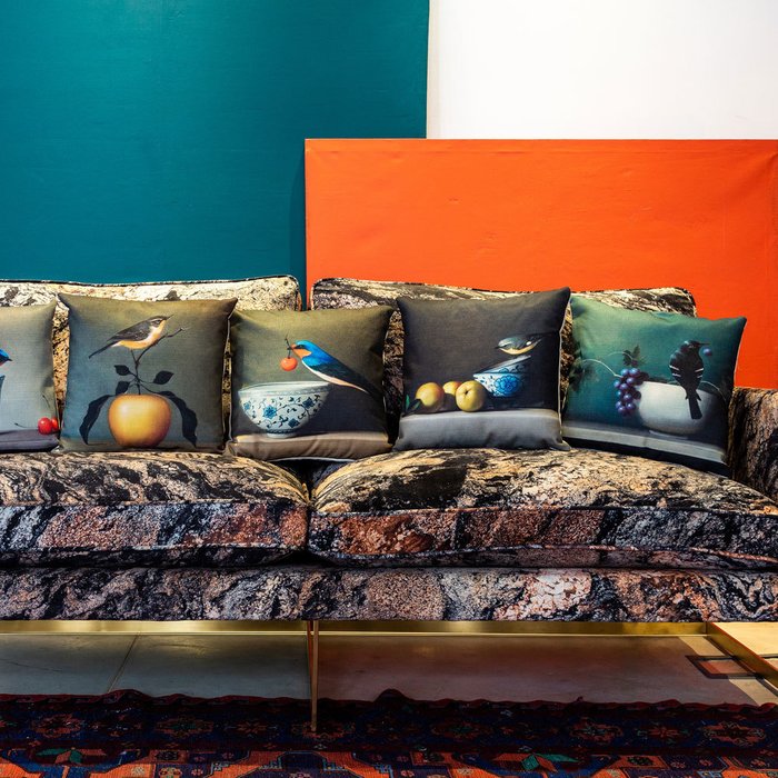 Интерьерная подушка Мисс Виноградовка бирюзового цвета  - лучшие Декоративные подушки в INMYROOM