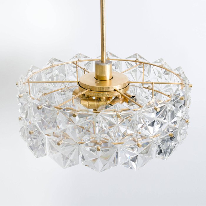 Подвесной светильник Hermitage на арматуре золотого цвета - лучшие Подвесные люстры в INMYROOM