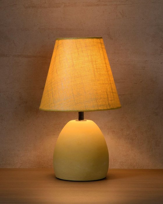 Настольная лампа Solo желтого цвета - лучшие Настольные лампы в INMYROOM