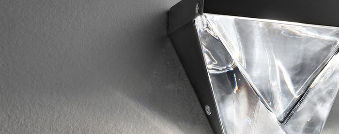 Настенный светильник с плафоном из прозрачного хрусталя Fabbian "Tripla" - лучшие Бра и настенные светильники в INMYROOM