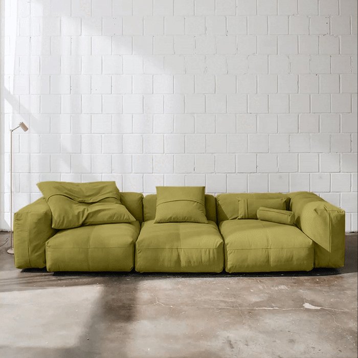 Прямой диван Фиджи трехсекционный горчично-зеленого цвета - лучшие Прямые диваны в INMYROOM