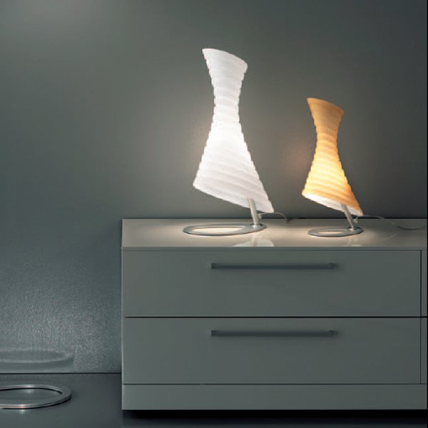 Настольная лампа Vistosi  "TWISTER" из муранского стекла цвета топаз - купить Настольные лампы по цене 34680.0