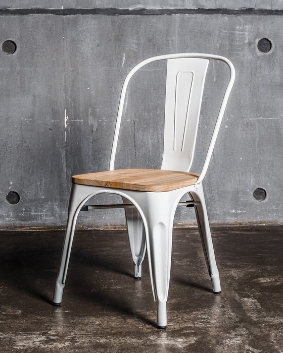 Стул Tolix Wood белого цвета - лучшие Обеденные стулья в INMYROOM