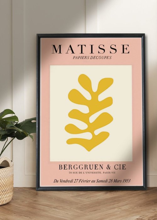 Постер Matisse Papiers Decoupes Rose 70х100 в раме черного цвета - купить Принты по цене 12100.0