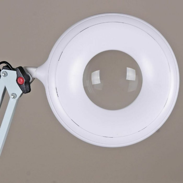 Настольная лампа 02046-0.7-01 WH (пластик, цвет белый) - купить Рабочие лампы по цене 4180.0