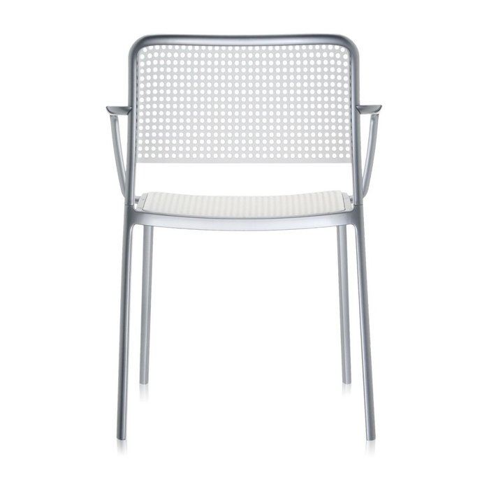 Стул Audrey белого цвета с подлокотниками  - купить Обеденные стулья по цене 46350.0