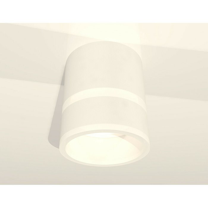 Светильник точечный Ambrella Techno Spot XS8110005 - купить Накладные споты по цене 4136.0