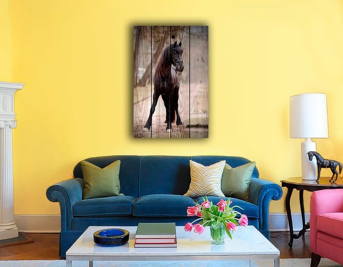 Картина на дереве Лошадь на дороге 90х60 - лучшие Картины в INMYROOM