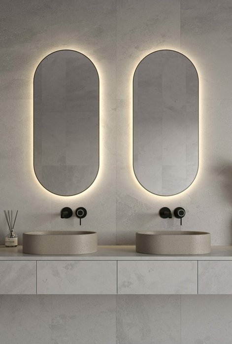 Настенное зеркало Banska 45х100 с подсветкой в тонкой чёрной раме - купить Настенные зеркала по цене 23200.0