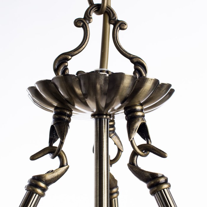 Подвесная люстра ARTE LAMP Windsor White в классическом стиле - лучшие Подвесные люстры в INMYROOM