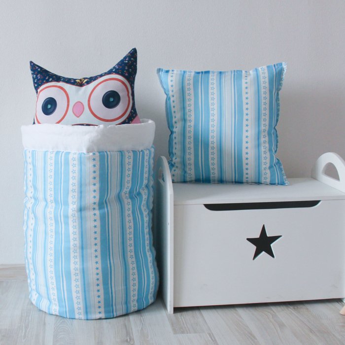 Подушка Blue Stripes из 100% хлопка - купить Декоративные подушки по цене 490.0