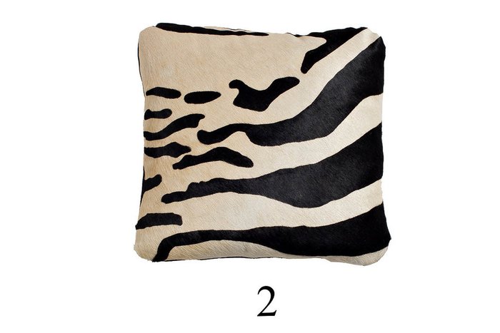 Подушка меховая под зебру бело-черного цвета - купить Декоративные подушки по цене 5500.0