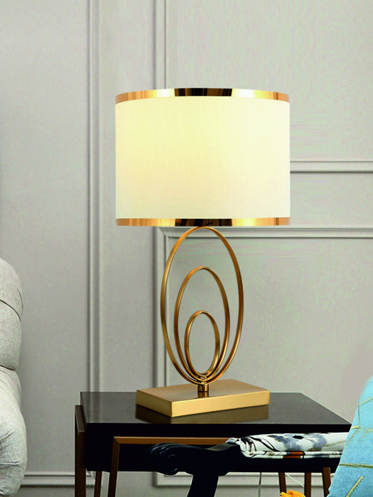 Настольная лампа Riccarda-2 бело-золотого цвета - лучшие Настольные лампы в INMYROOM