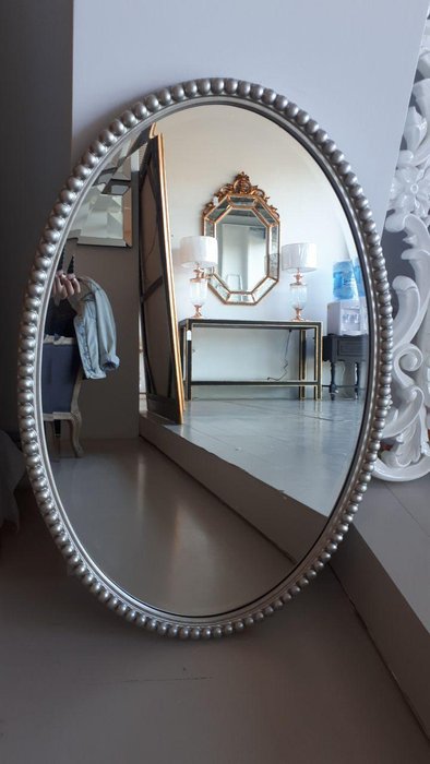 Настенное зеркало Глостер в серебристой раме - купить Настенные зеркала по цене 21651.0