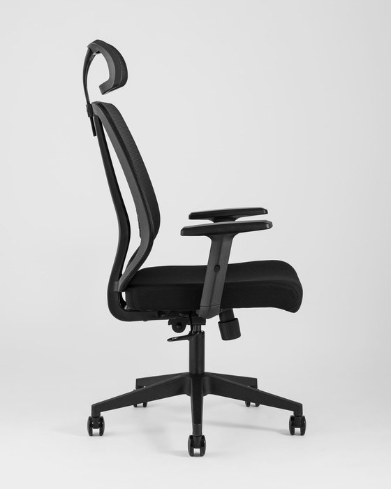 Офисное кресло Top Chairs Post черного цвета - лучшие Офисные кресла в INMYROOM