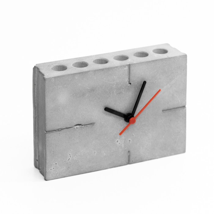 Часы-органайзер ПК-36 из бетона