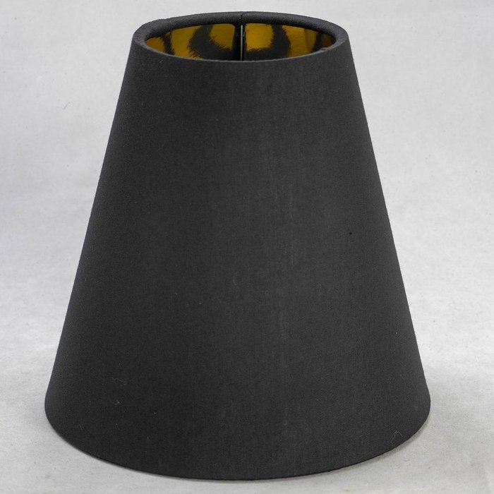 Настольная лампа Yukon черного цвета - купить Настольные лампы по цене 4253.0