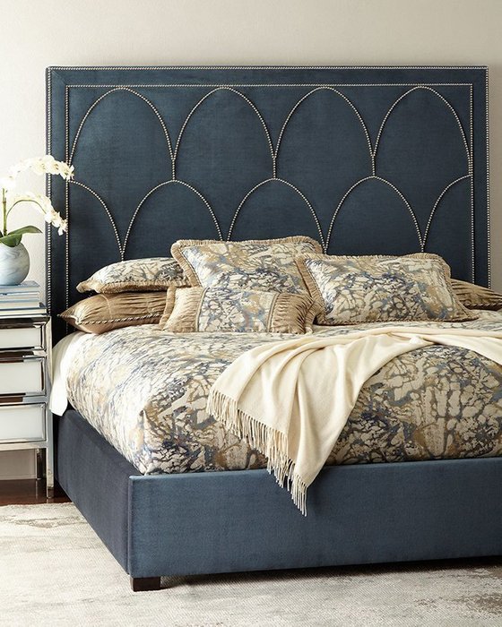 Кровать Petals Queen ментолового цвета 180х200 - лучшие Кровати для спальни в INMYROOM