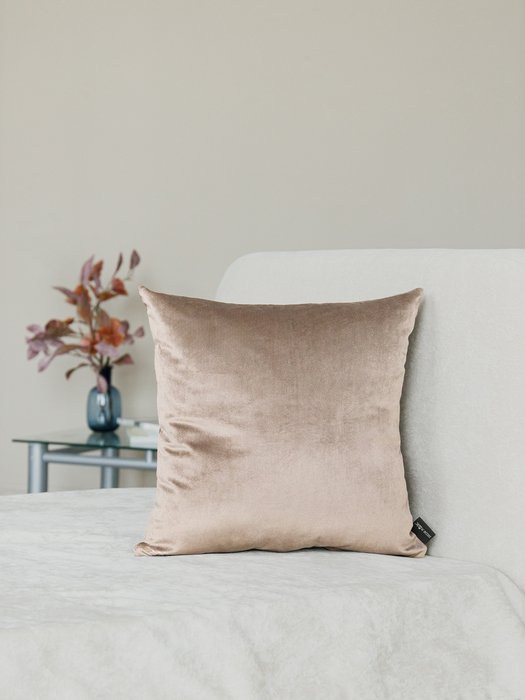 Декоративная подушка Monaco beige 45х45 бежевого цвета - лучшие Декоративные подушки в INMYROOM