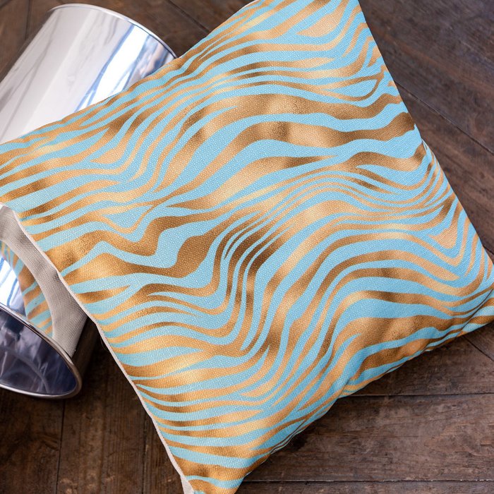 Интерьерная подушка Зебра золото-голубого цвета  - купить Декоративные подушки по цене 2000.0