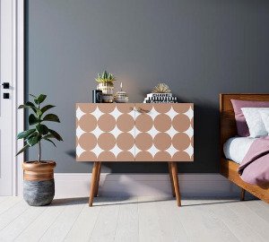 Комод Berber на высоких ножках с двумя дверцами 17 принт - лучшие Комоды в INMYROOM