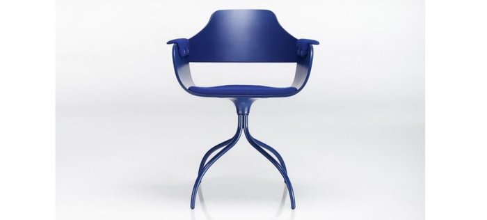 Поворотный стул Showtime - купить Офисные стулья (не использовать) по цене 54900 Поворотный стул Showtime - купить Офисные стулья (не использовать) по цене 54900